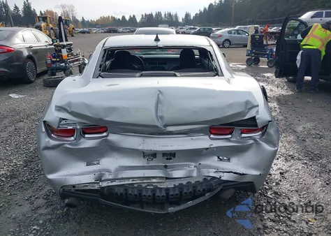 2011 Chevrolet Camaro 1Ls z USA, uszkodzony, nr VIN 2G1FE1ED0B9168123